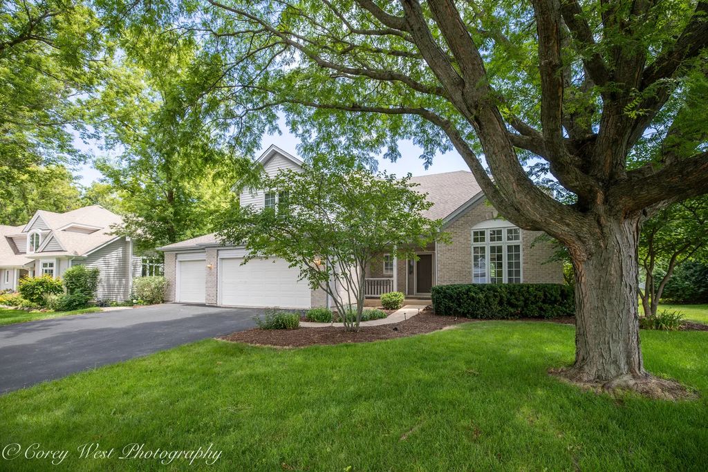 1644 Derby Drive, Batavia
