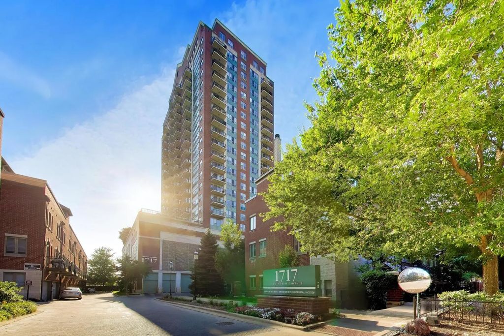 1717 S Prairie Avenue 1204, Chicago, 60616