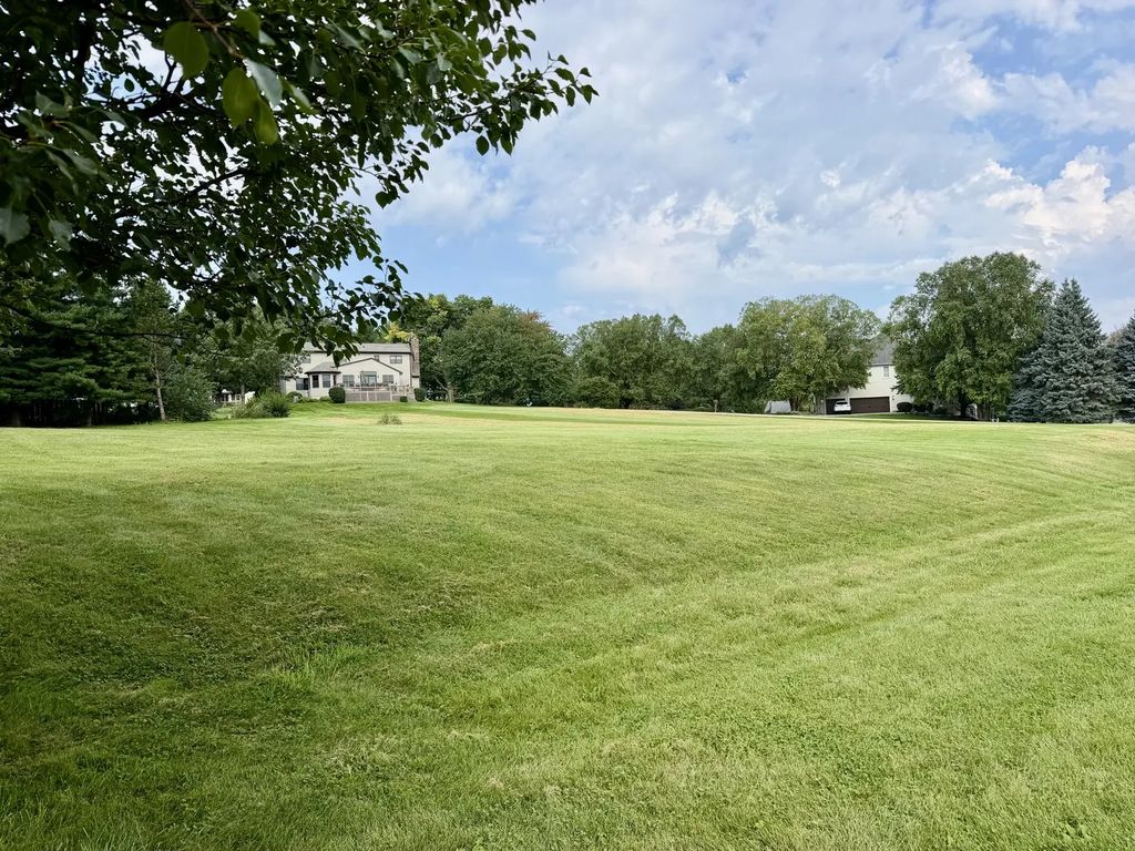 1725 Heritage Drive, Sterling