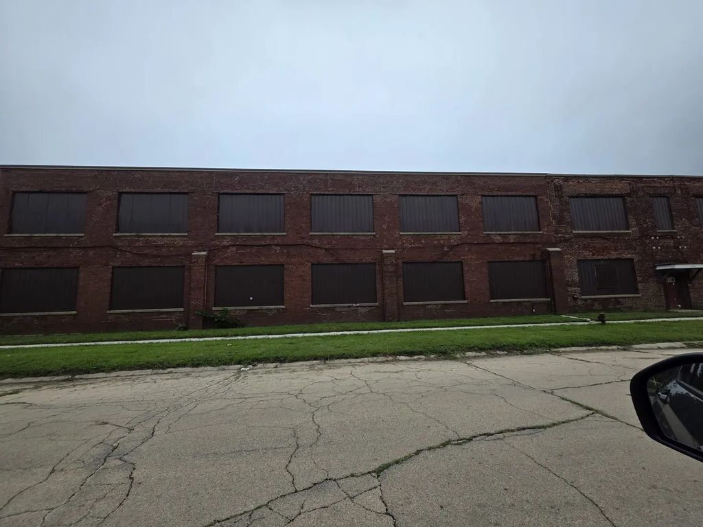1820 16th Avenue, Rockford