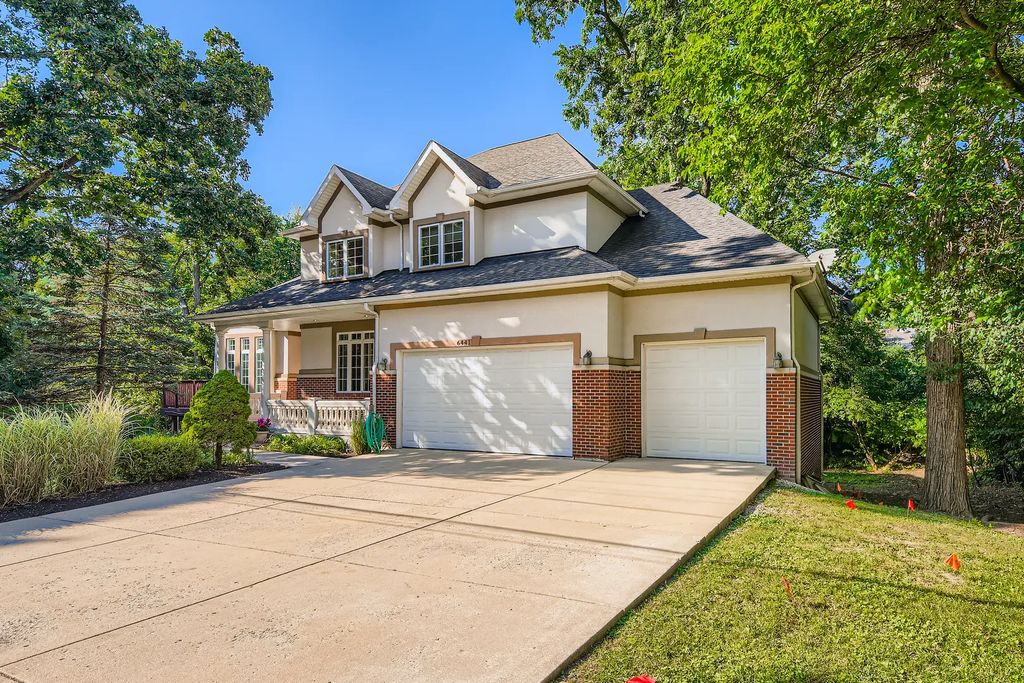 6441 Blackhawk Trail, Indian Head Park