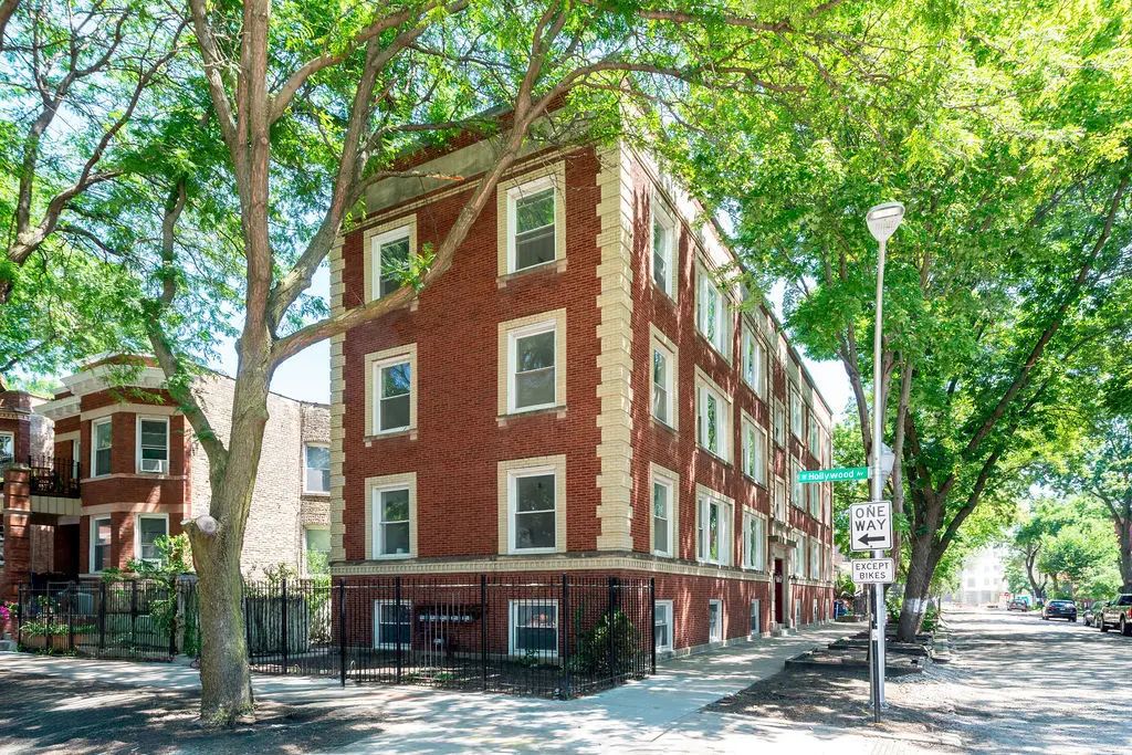 1338 W Hollywood Avenue 3, Chicago, 60660