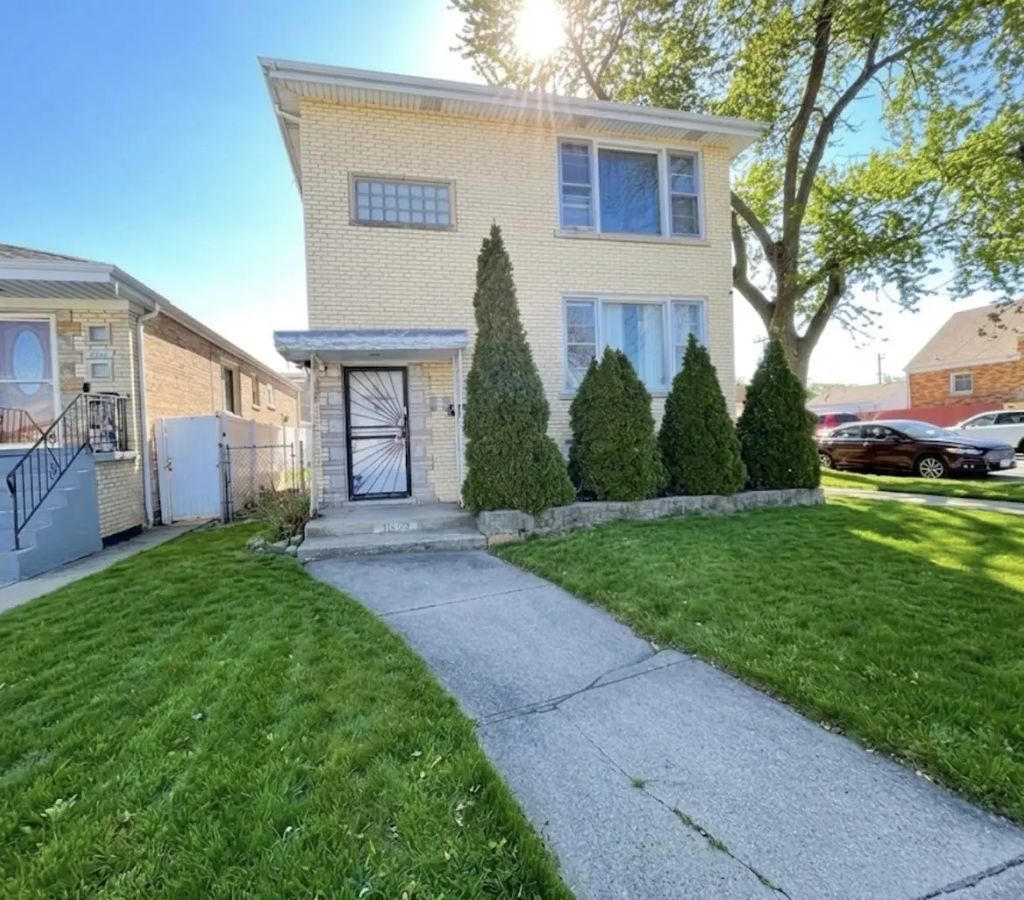 3653 W 71st Street, Chicago