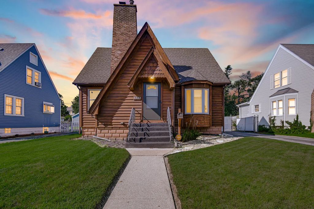 3322 Ann Street, Lansing
