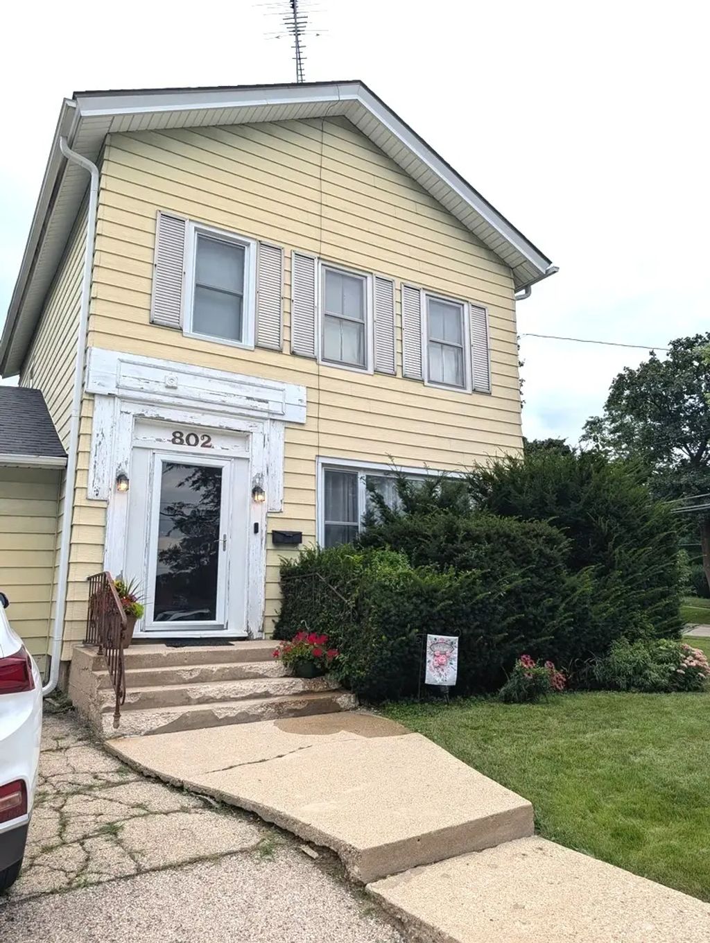 802 Erie Street, Elgin