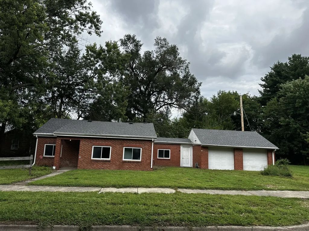 1102 N Mckinley Avenue, Champaign