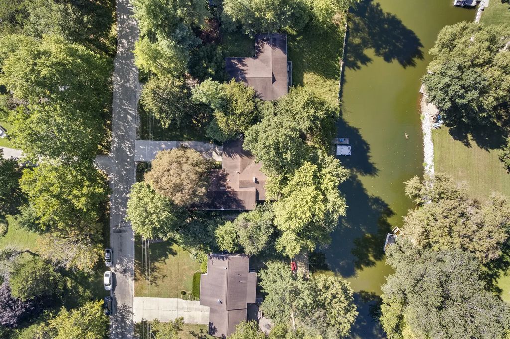 503 S North Shore Drive, Mahomet