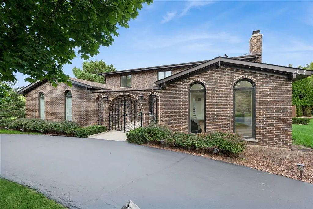 505 Rue Royale, Deer Park