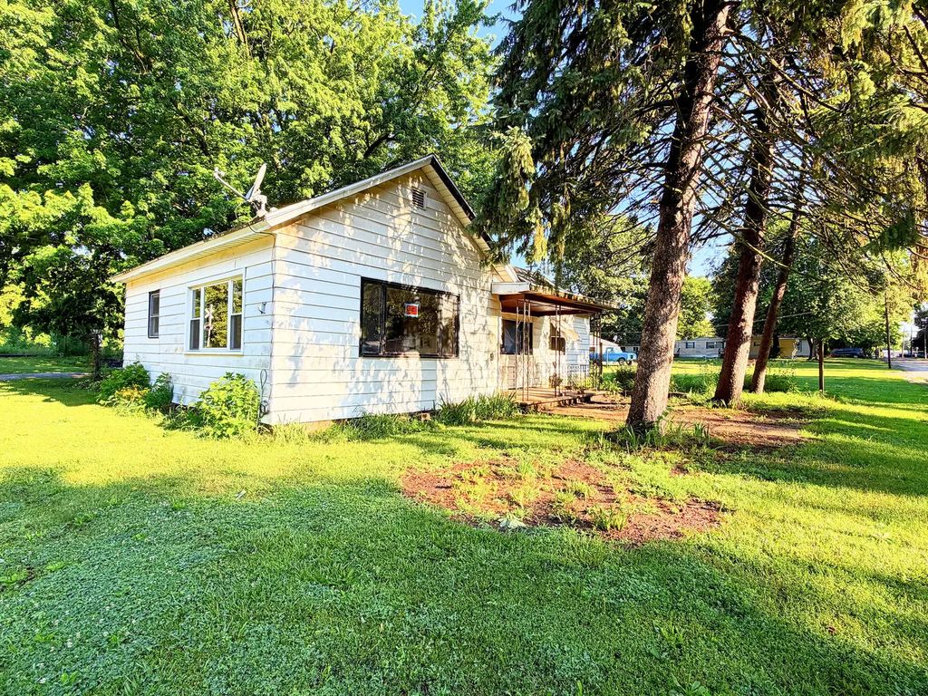 1402 N Sterling Street, Streator