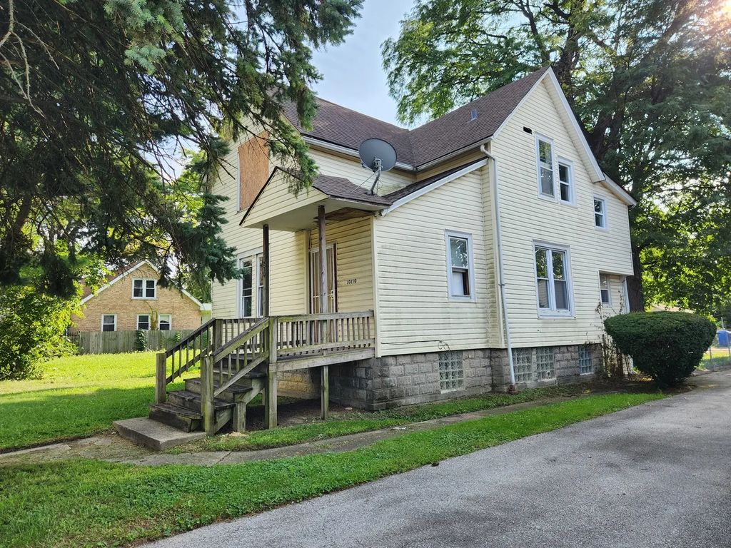 10230 S Lowe Avenue, Chicago, 60628