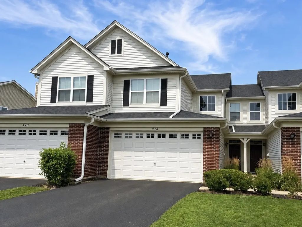 475 Dancer Lane, Oswego