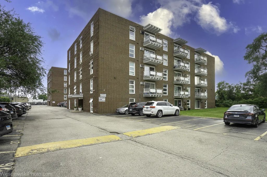7227 W Higgins Avenue 503, Chicago