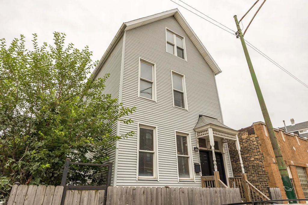 3008 N Clybourn Avenue, Chicago, 60618
