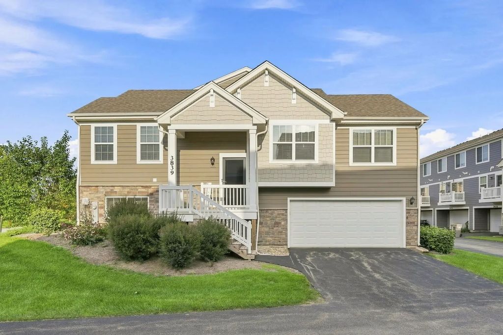 3839 Honeysuckle Lane, Elgin