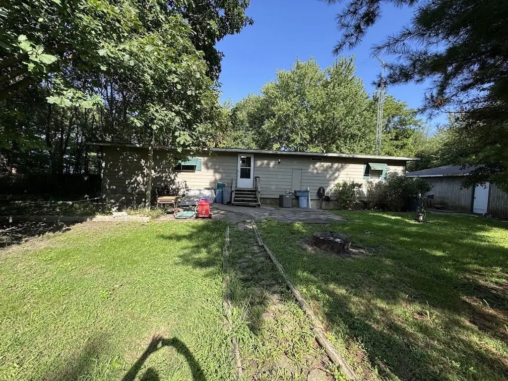 1269 E 28th Road, Ransom
