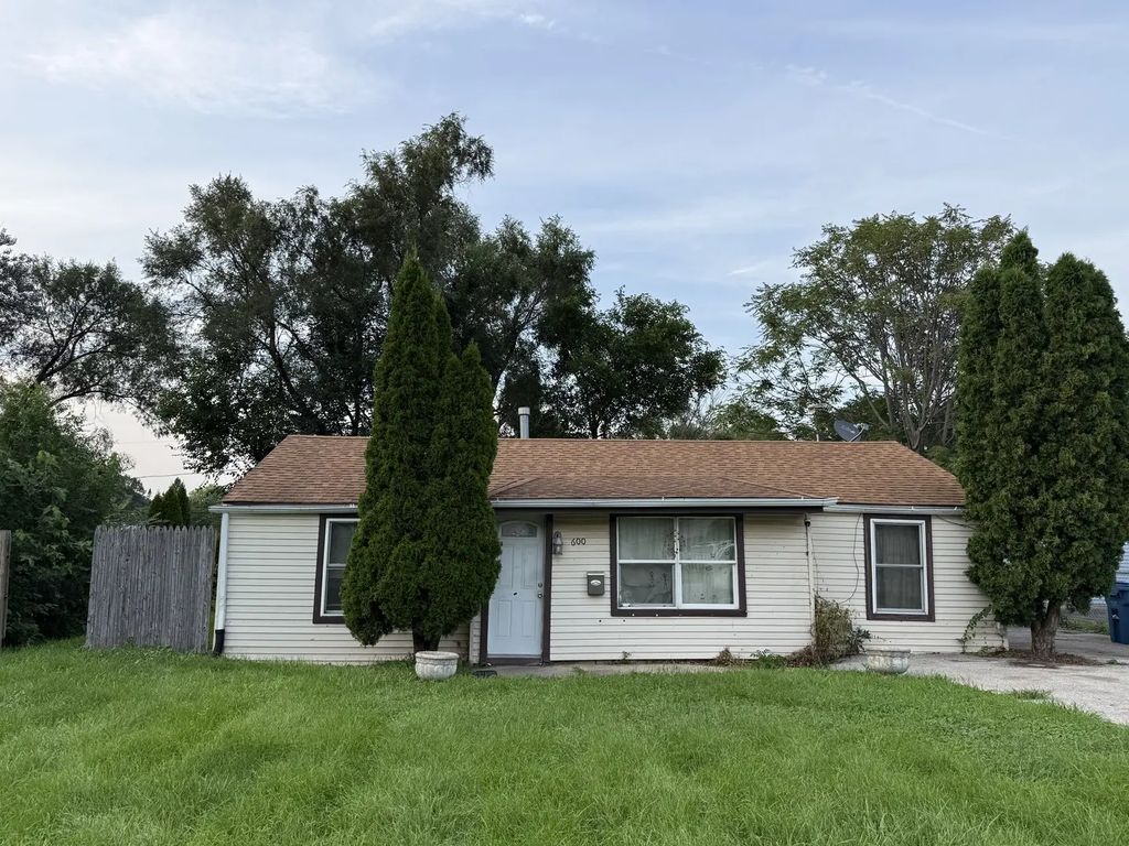 600 Parker Avenue, Aurora