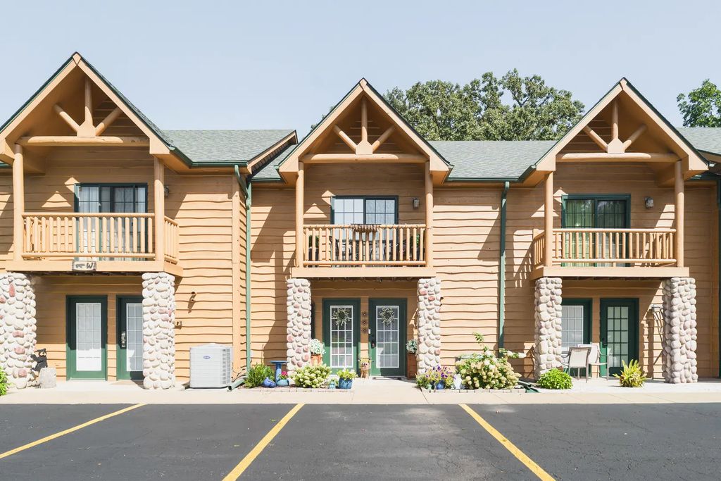 2643 N Il Route 178 Highway W-2, Utica