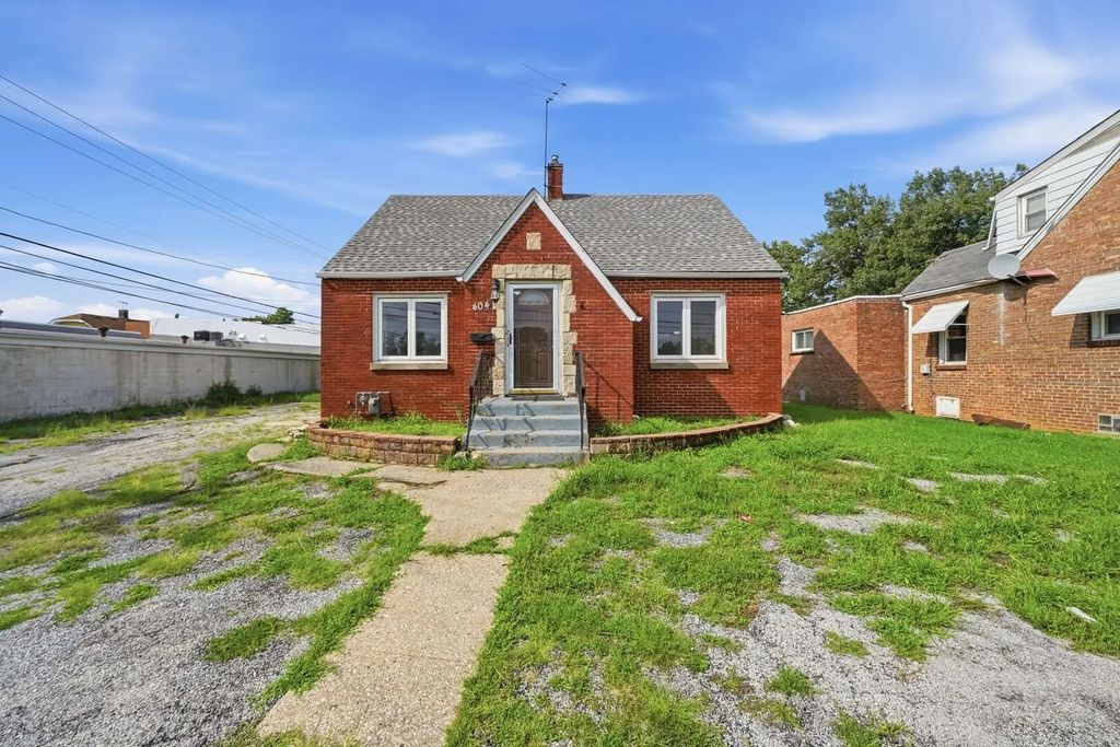 404 River Oaks Drive, Calumet City