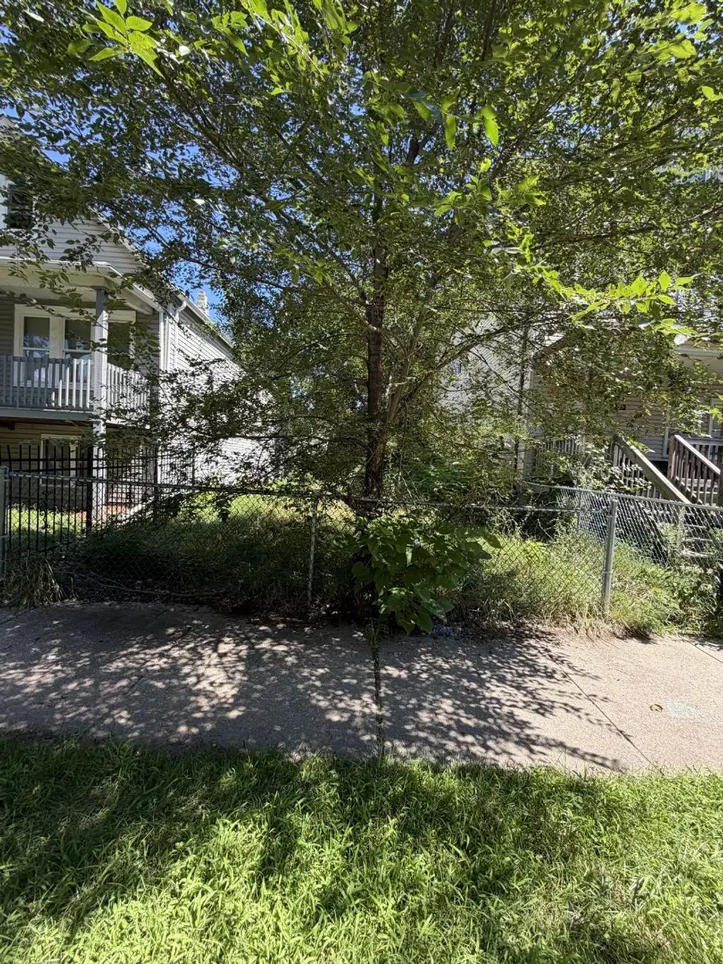 8137 S Muskegon Avenue, Chicago