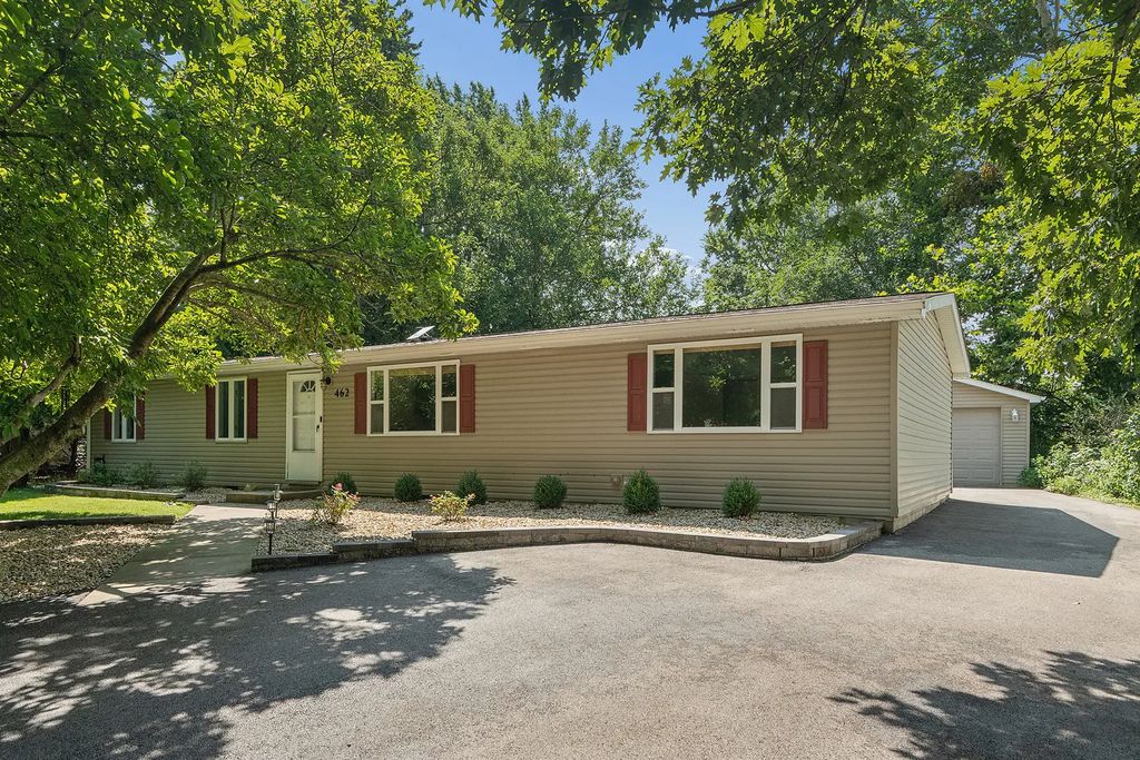 462 Old Hickory Road, New Lenox