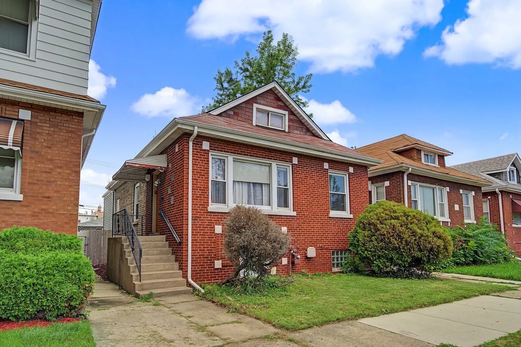 4226 W Haddon Avenue, Chicago
