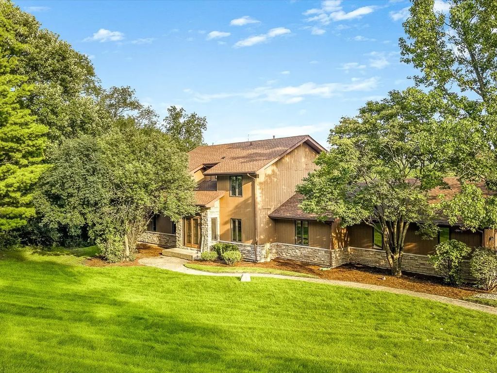 2615 Poplar View Bend, Elgin