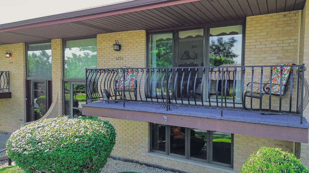 8252 Ashley Lane, Tinley Park, 60477