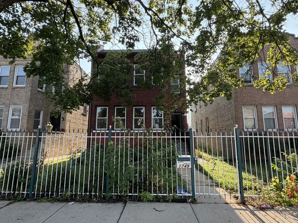 1749 N Meade Avenue, Chicago, 60639