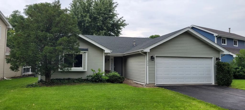 530 Springhill Circle, Naperville