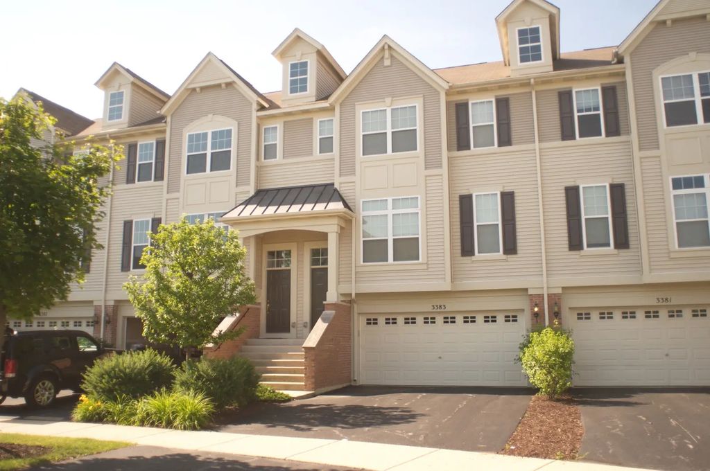 3383 Kentshire Circle, Aurora