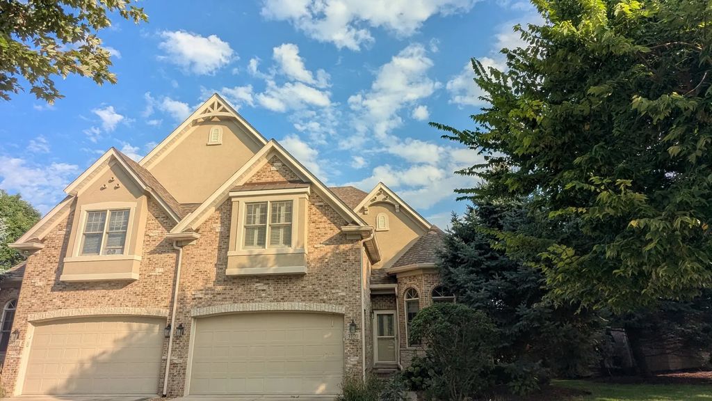 3120 Thorne Hill Court, Lisle