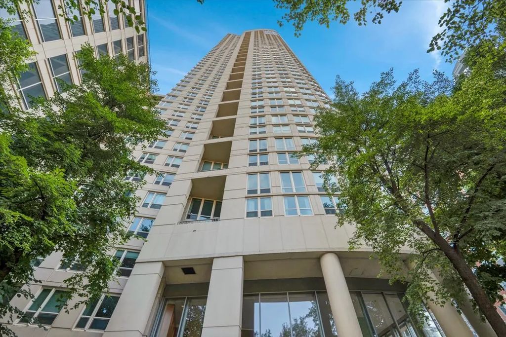 345 N La Salle Drive 3604, Chicago