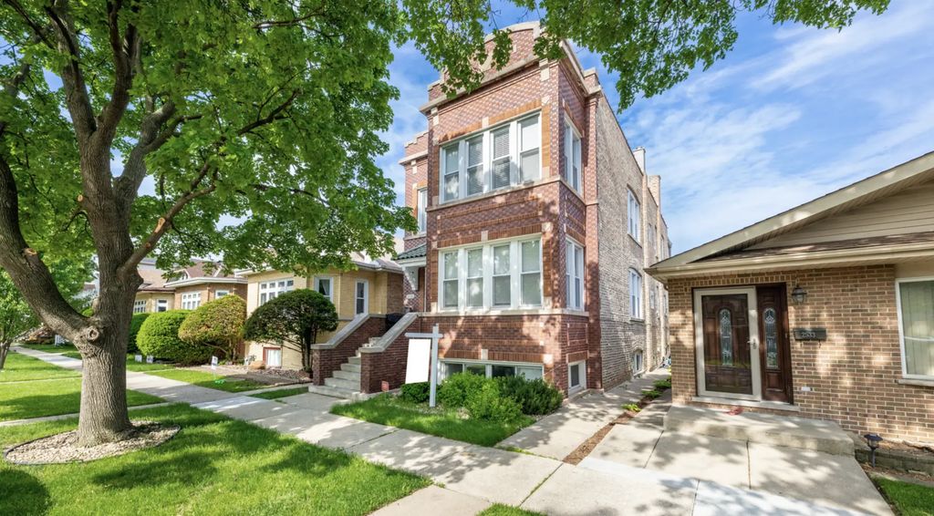 2531 Elmwood Avenue, Berwyn