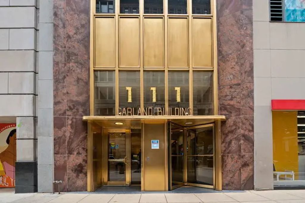111 N Wabash Avenue, Chicago, 60602