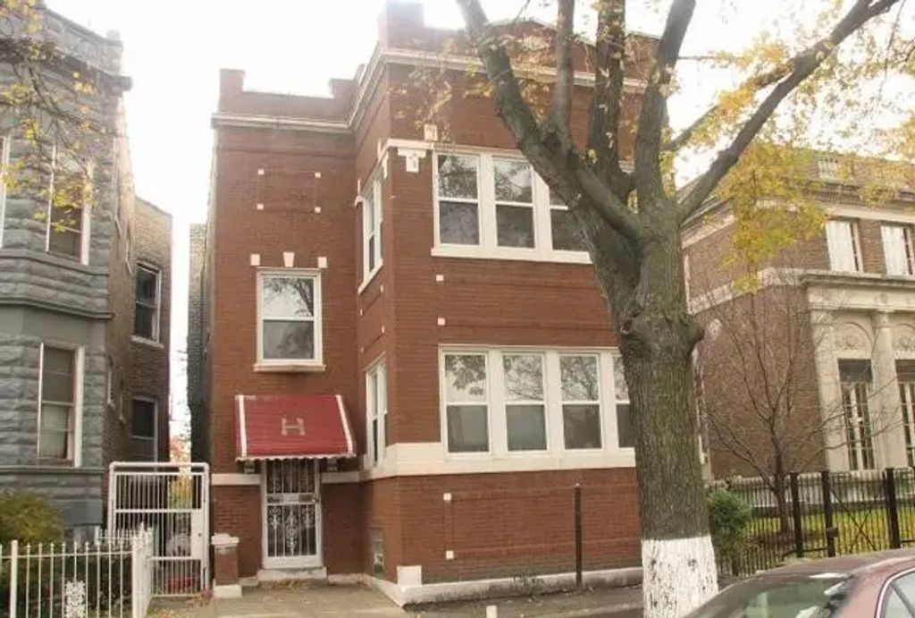3949 W Monroe Street, Chicago