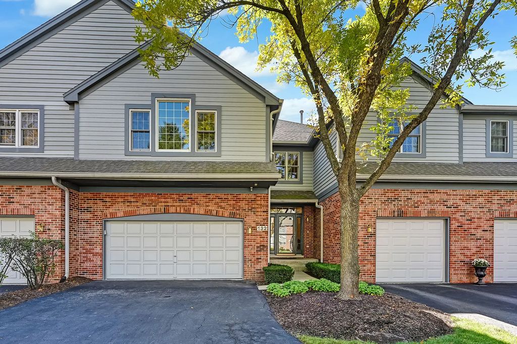 132 Northgate Place, Burr Ridge