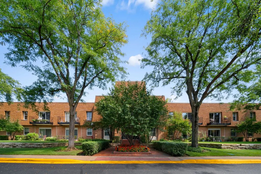 1250 Park Avenue 430, Highland Park, 60035