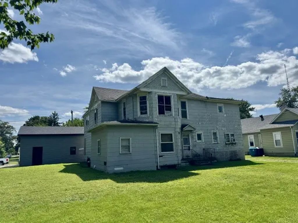 506 W Reynolds Street, Pontiac