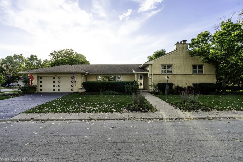 6400 N Knox Avenue, Lincolnwood