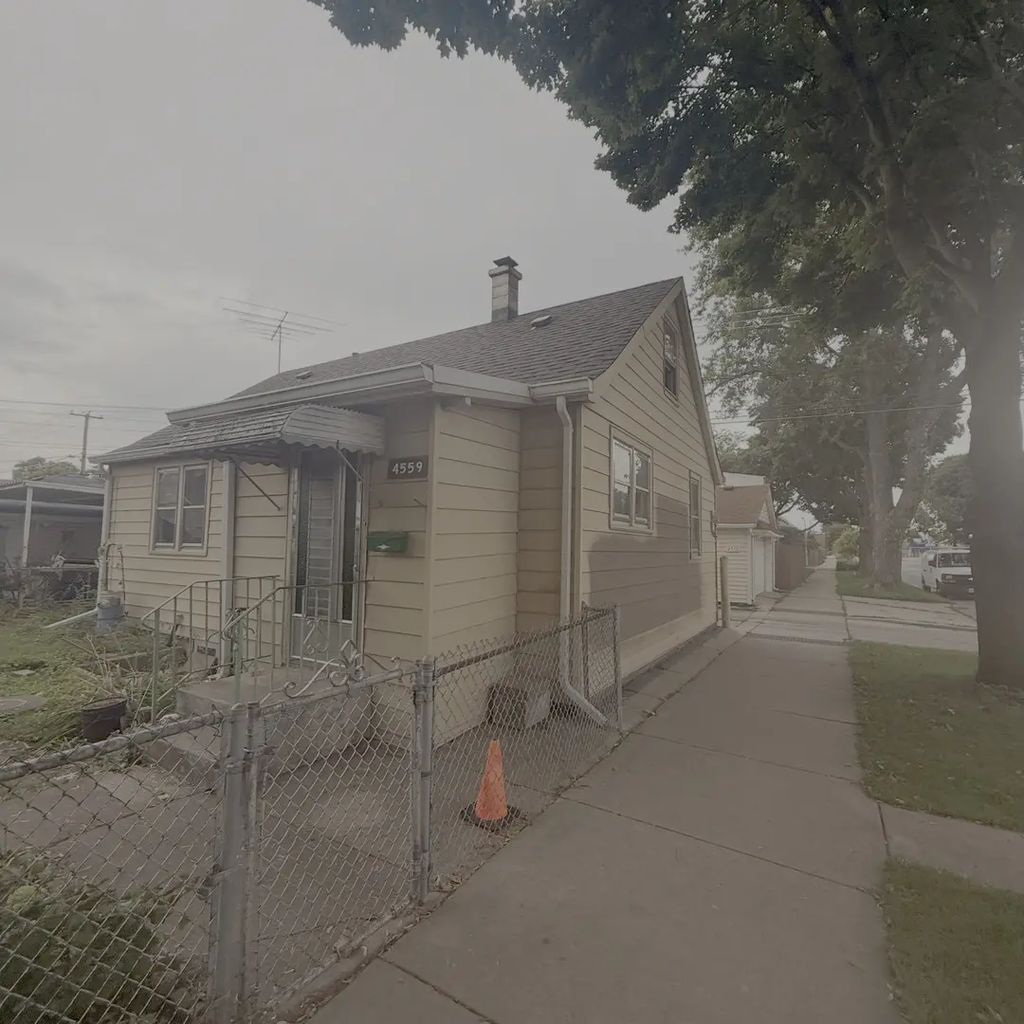 4559 S Karlov Avenue, Chicago