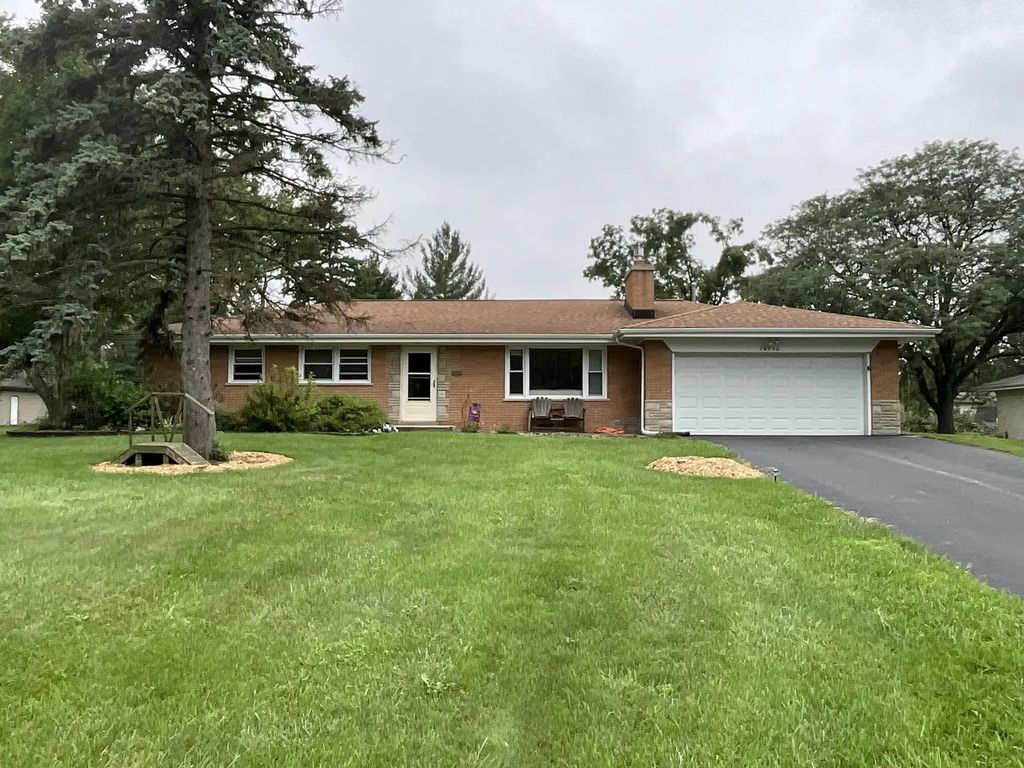 16430 Leslie Ann Drive, Tinley Park