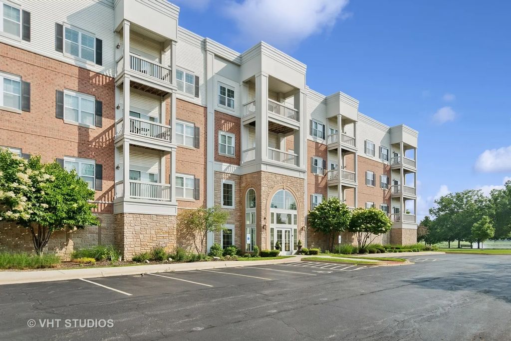 3975 Idlewild Lane 103, Naperville