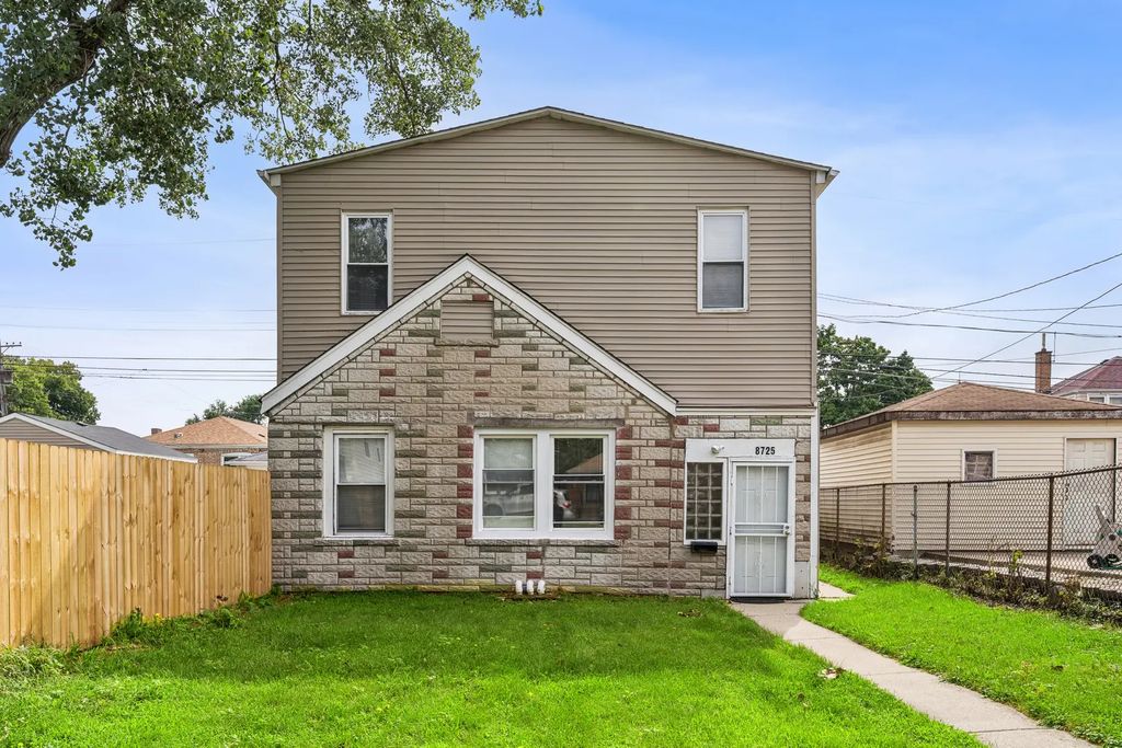 8725 S Constance Avenue, Chicago, 60617