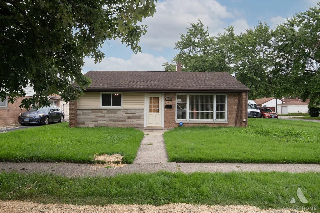 17057 Park Avenue, Lansing
