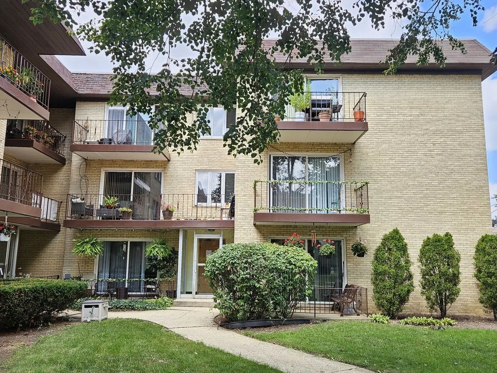5218 N Delphia Avenue 309, Chicago