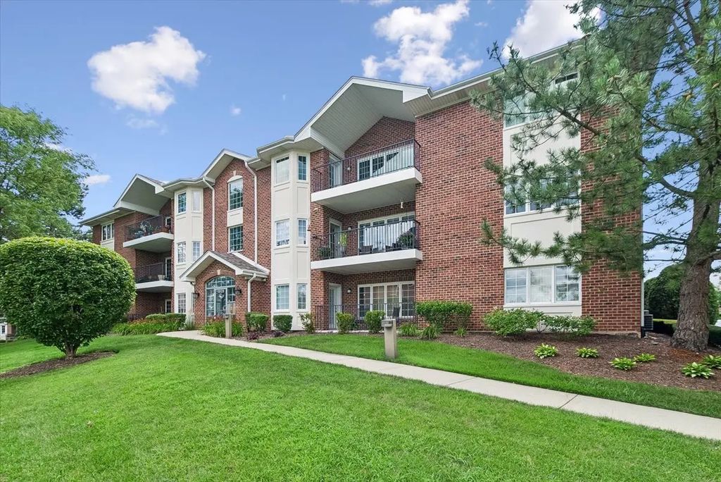 13129 Forest Ridge Drive 2d, Palos Heights