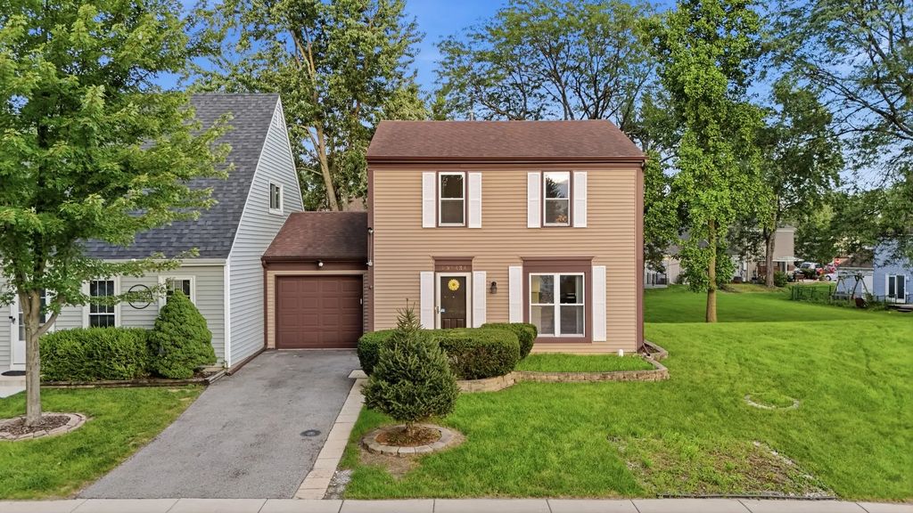 29w434 Hawthorne Lane, Warrenville