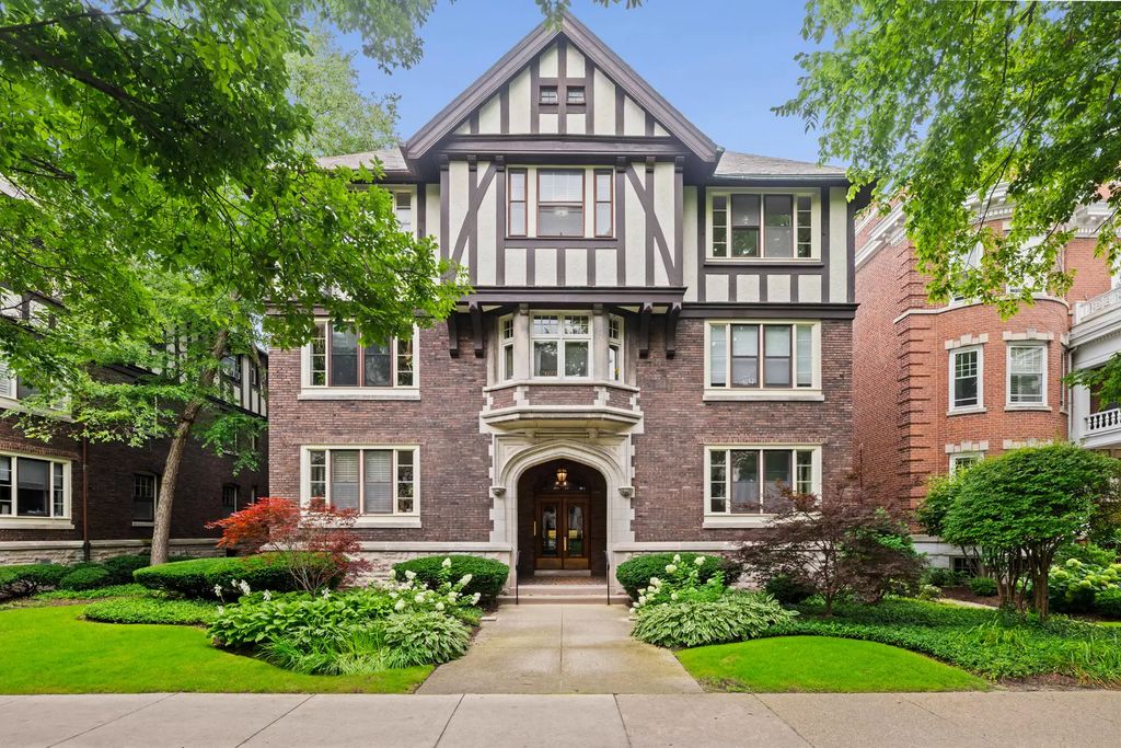 1635 Hinman Avenue 3, Evanston