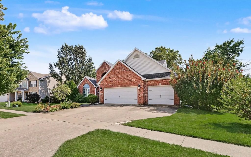 303 Orchard Drive, Mahomet