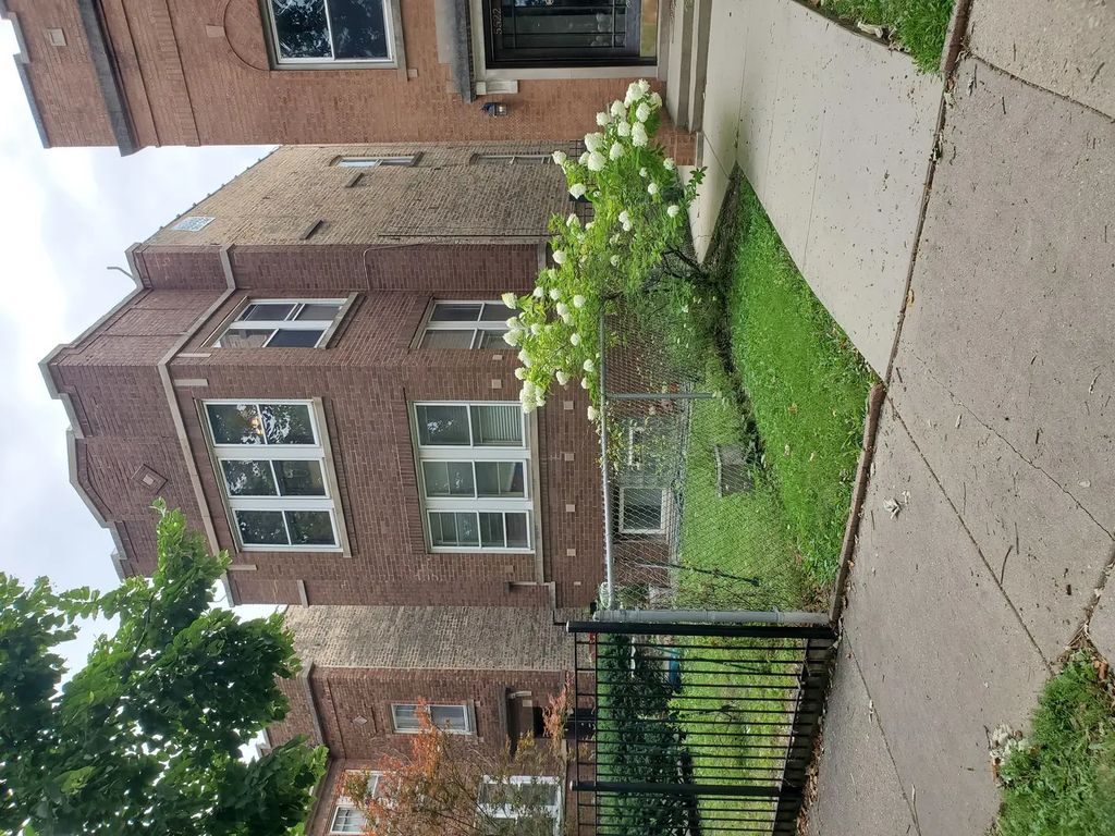 5518 N Spaulding Avenue 2, Chicago, 60625
